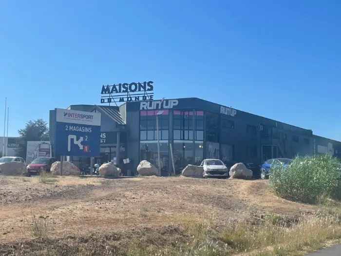 Ode à la mer s’enlise (enquête) 1 - Les indiscretions commerce ode a la mer - Les indiscretions