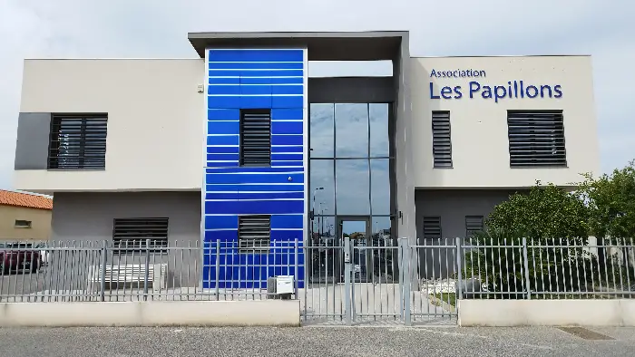 association les - Les indiscretions