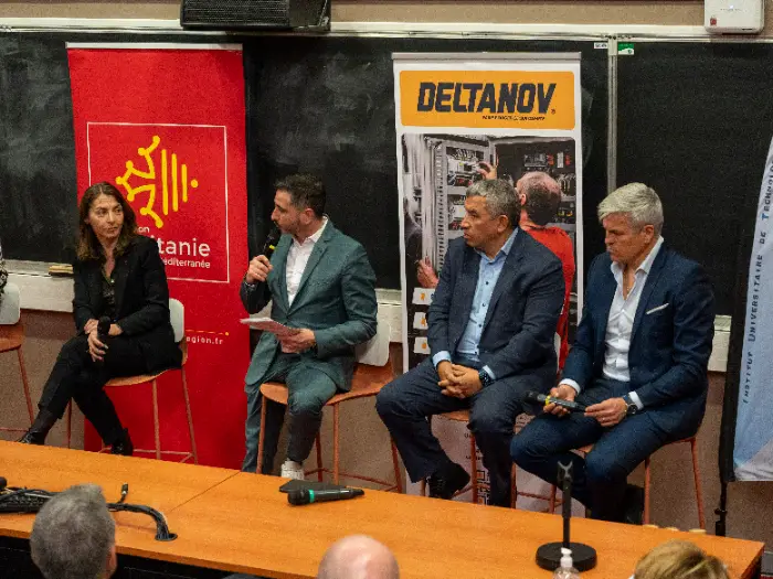 Loupehv « Gagner la bataille de la réindustrialisation » : ce qu'il faut retenir 10 - Les indiscretions 282 RTL02526 - Les indiscretions
